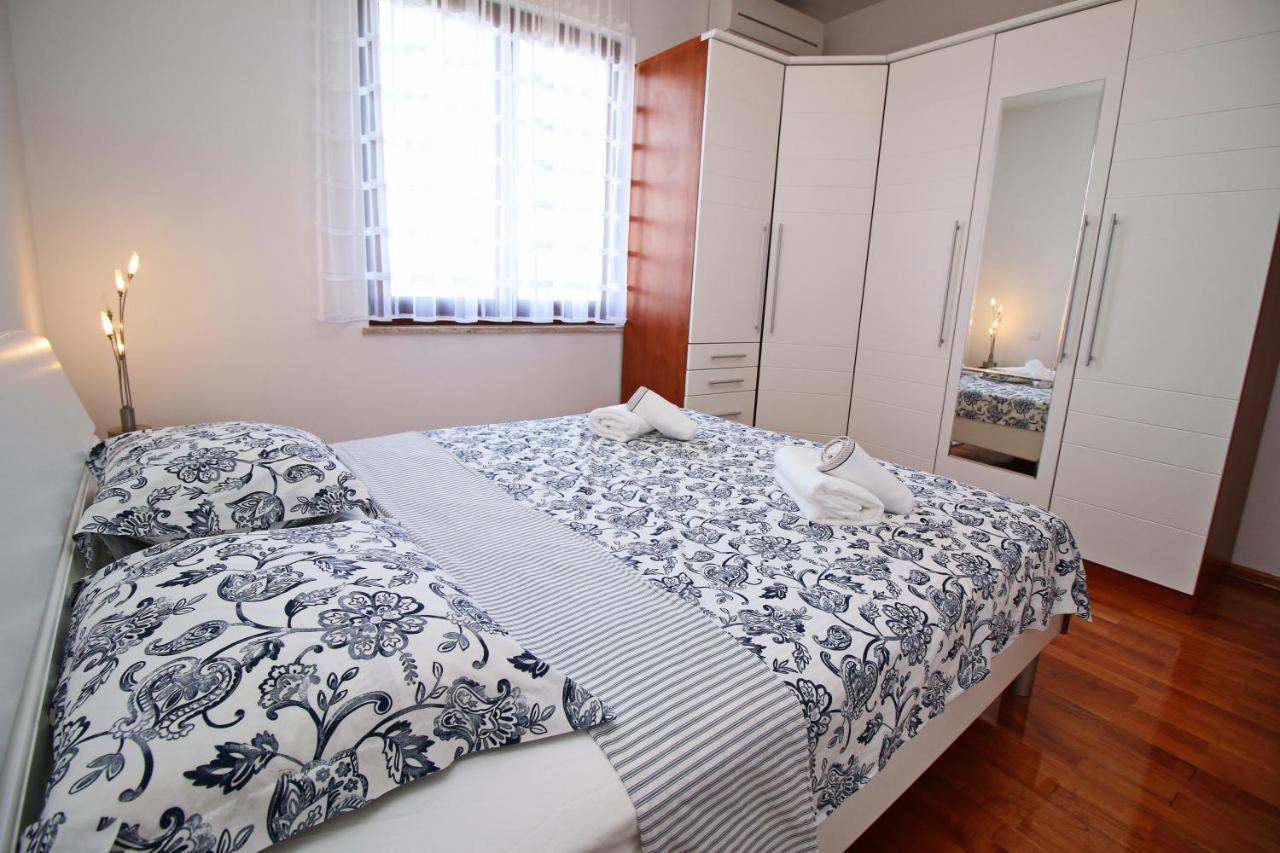 Polo Apartments Ровінь Екстер'єр фото